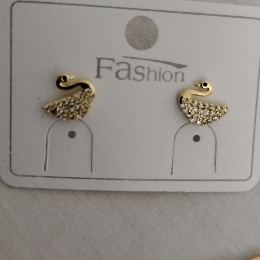 Source Unknown Gold Swan Crystal Stud Earrings